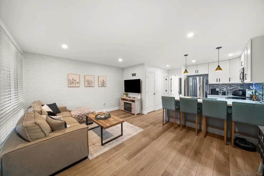 1124 Eureka 18, San Diego, CA — listing photo 1