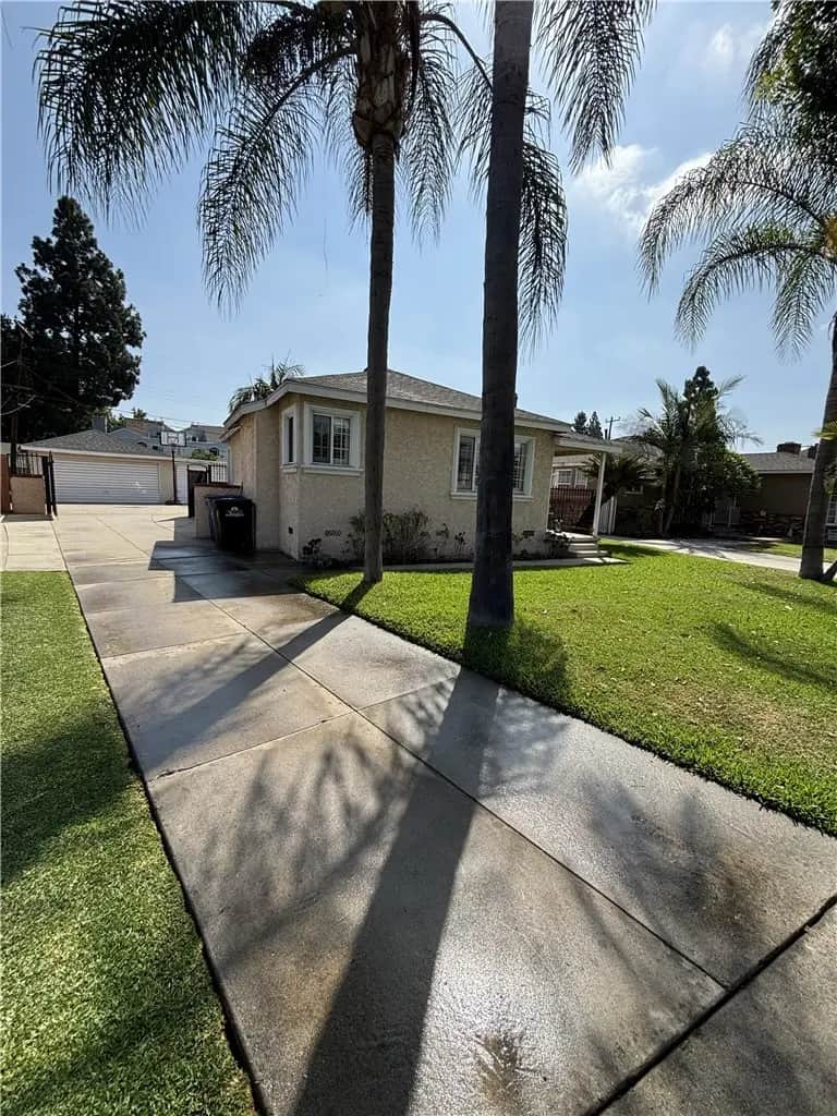 10614 Beak, South Gate, CA — listing photo 1