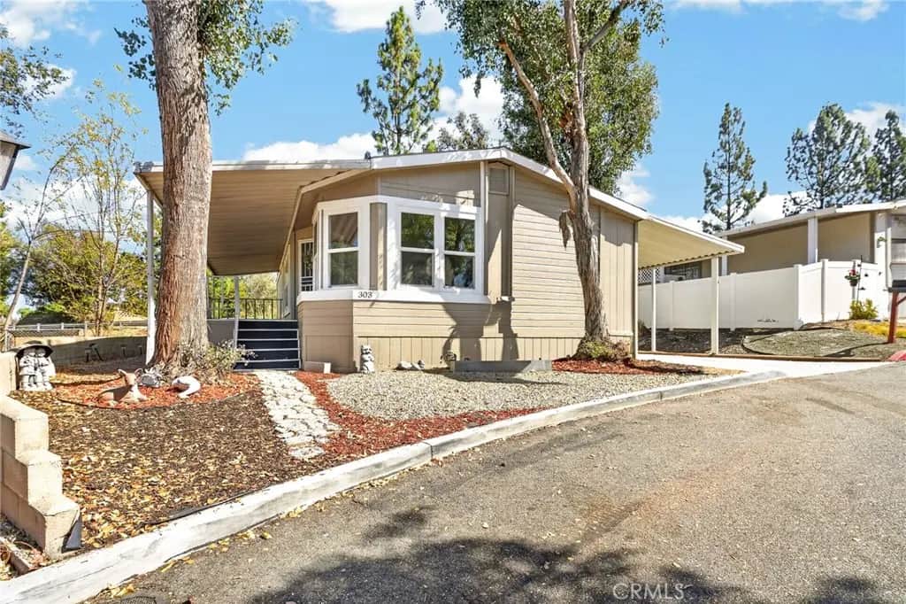 15181 Van Buren 303, Riverside, CA — listing photo 1