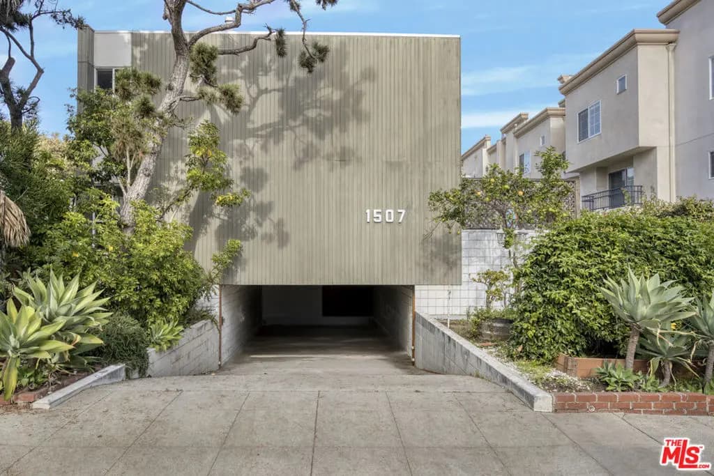 1507 Berkeley Street, Santa Monica, CA — listing photo 1