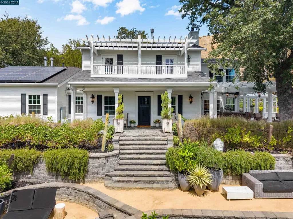 950 Country Lane, Walnut Creek, CA — listing photo 1