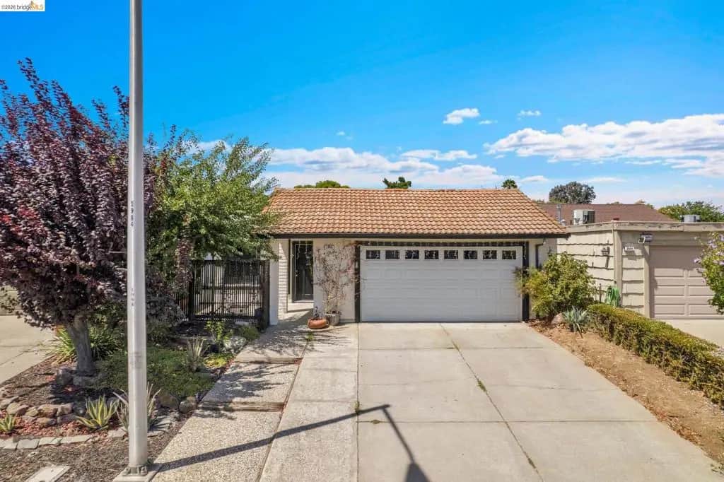 2908 Pear St, Antioch, CA — listing photo 1
