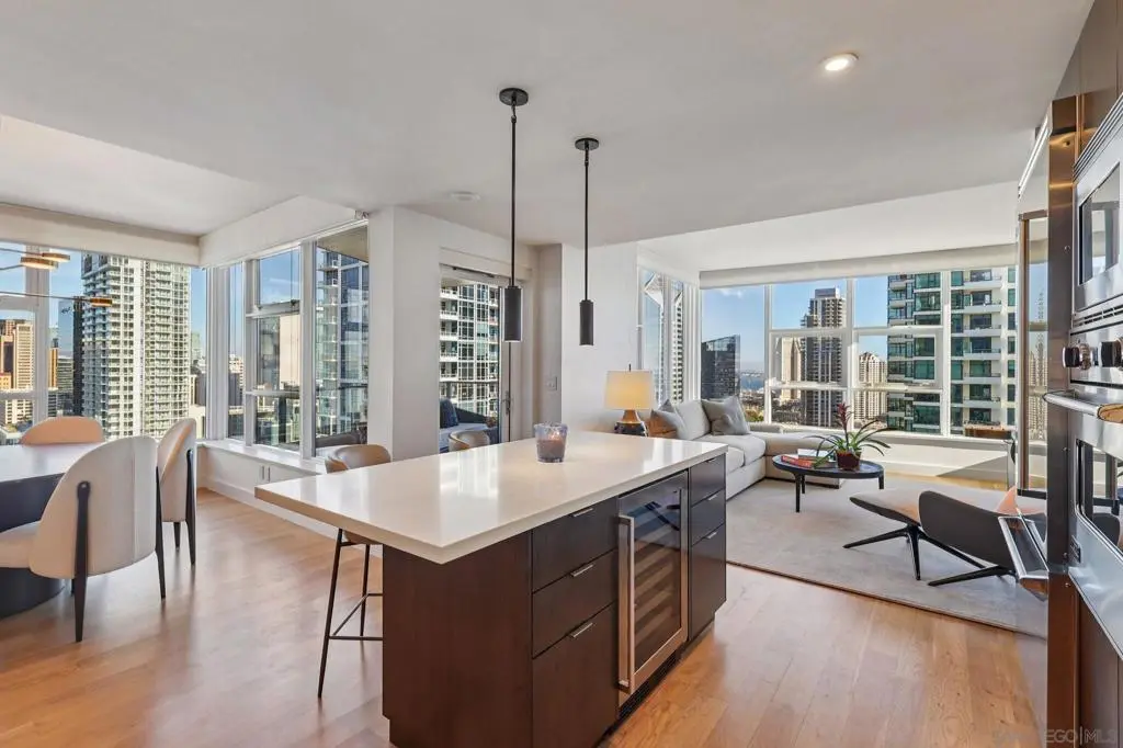1325 Pacific Highway 2804, San Diego, CA — listing photo 1