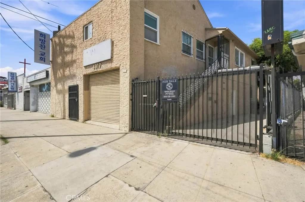 4315 W Pico Boulevard, Los Angeles, CA — listing photo 1