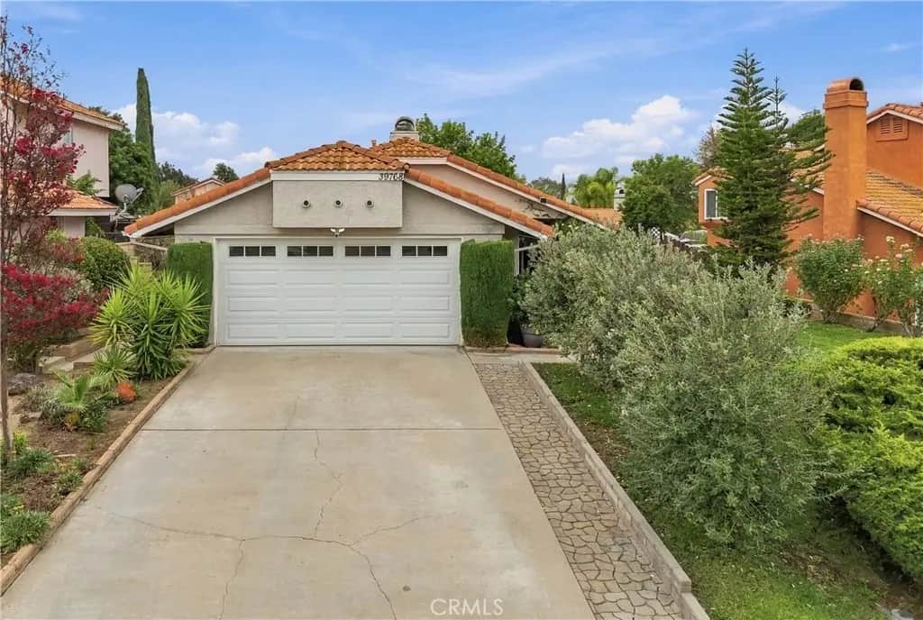 39768 Oak Cliff, Temecula, CA — listing photo 1