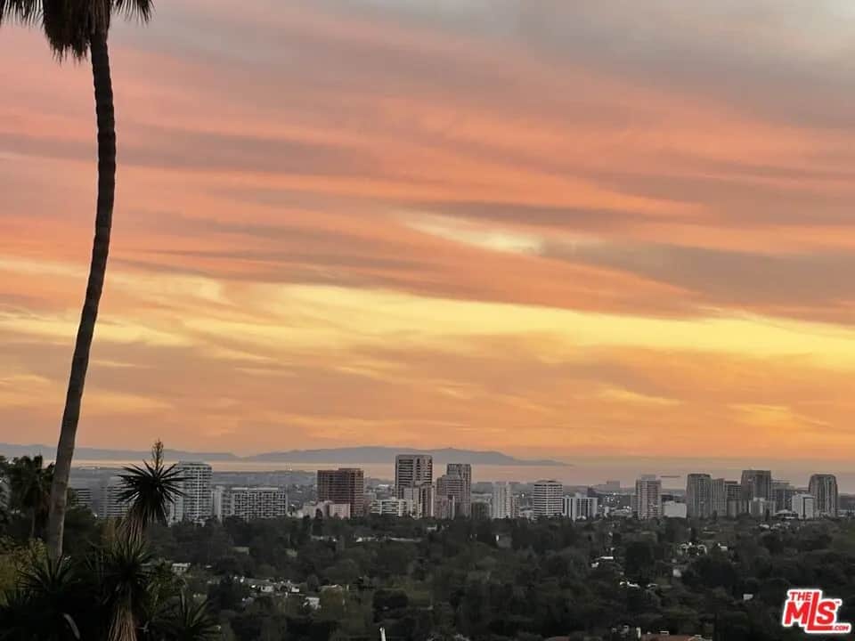9926 Beverly Grove Drive, Beverly Hills, CA — listing photo 1