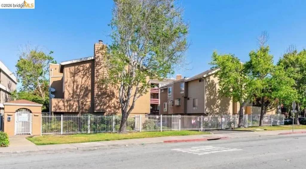 2121 Vale Rd #17, San Pablo, CA — listing photo 1