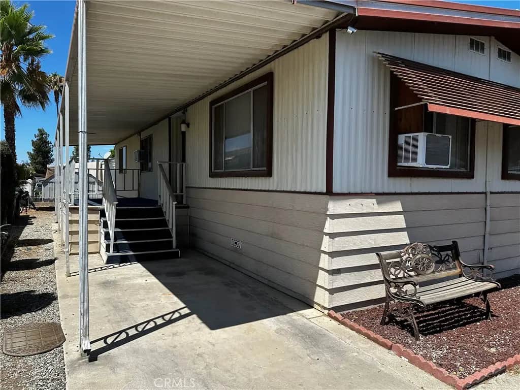 1455 S State St 289, Hemet, CA — listing photo 1