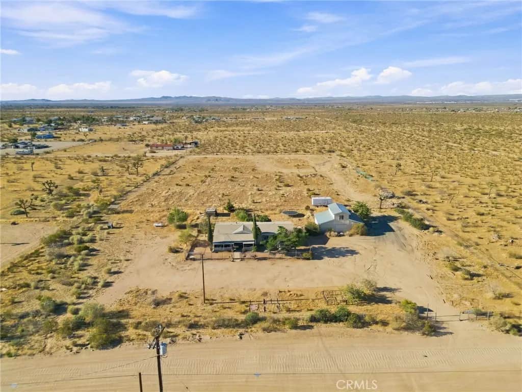 7124 7th Street, Phelan, CA — listing photo 1