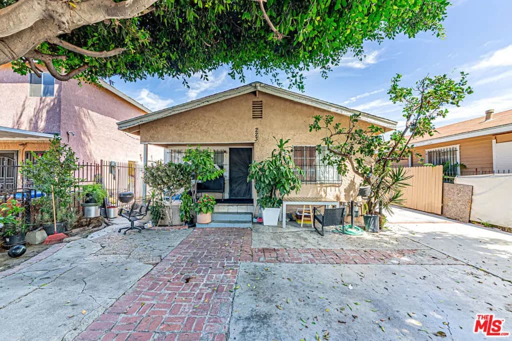 223 E 55th Street, Los Angeles, CA — listing photo 1