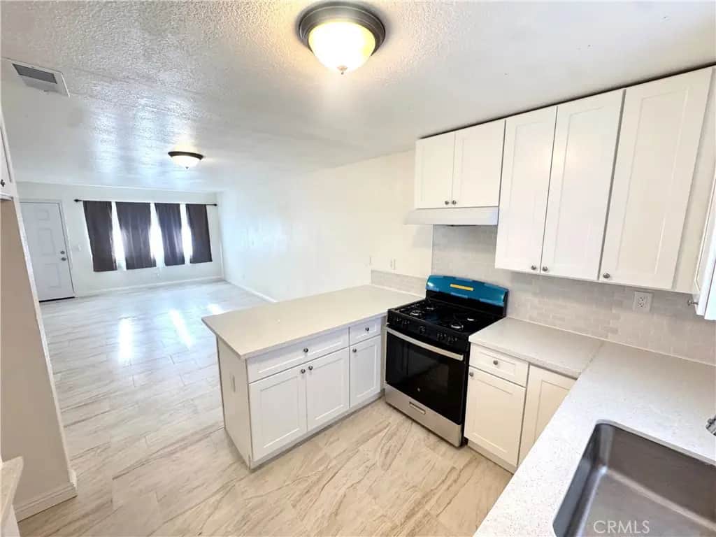 16214 Juniper Street 2b, Hesperia, CA — listing photo 1