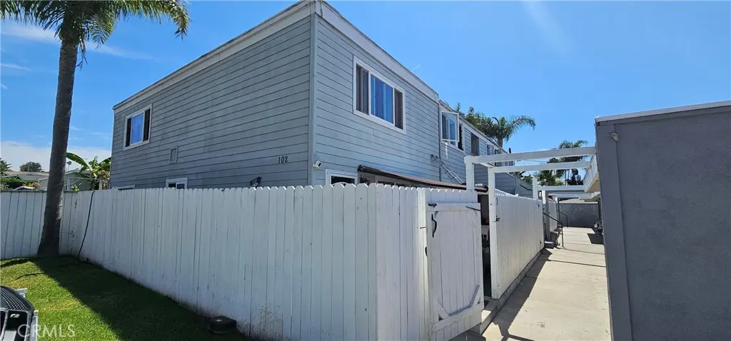 102 Avenida San Fernando 6, San Clemente, CA — listing photo 1