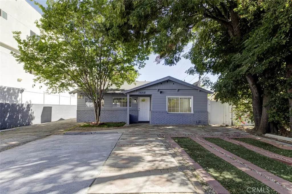 14918 Wyandotte, Los Angeles, CA — listing photo 1