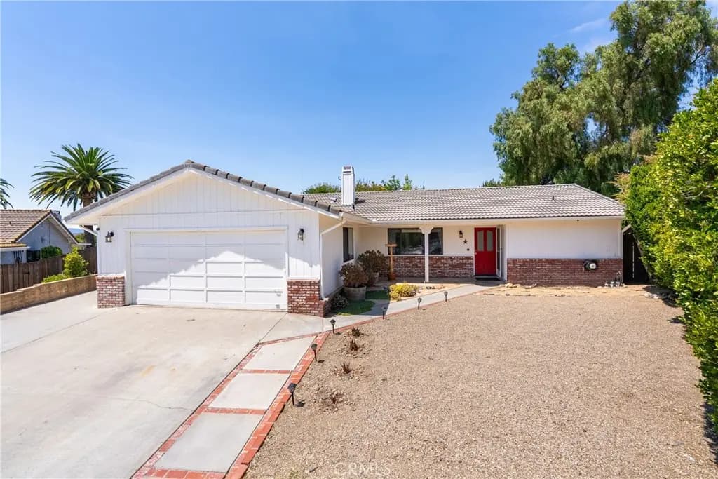 411 Palomino Lane, Paso Robles, CA — listing photo 1