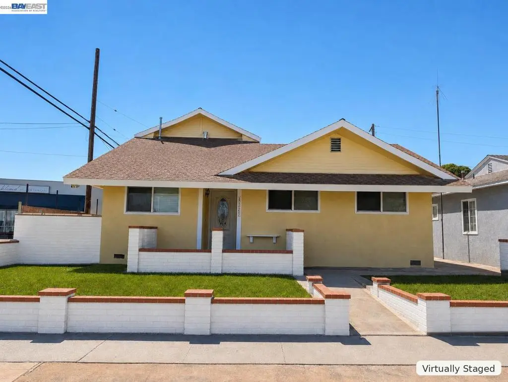 4125 Los Coyotes Diagonal, Lakewood, CA — listing photo 1