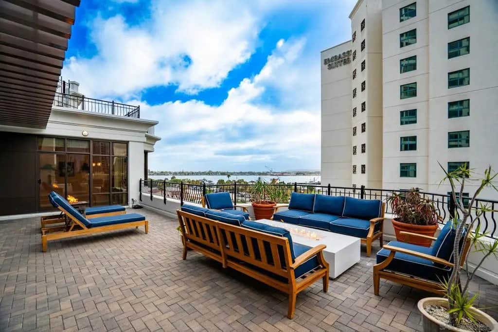 700 W Harbor Dr 705, San Diego, CA — listing photo 1