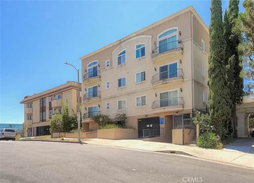 971 S St Andrews Place 101, Los Angeles, CA — listing photo 1