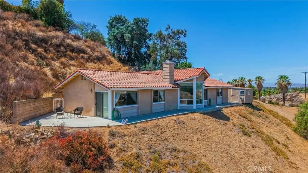 42395 Stetson Avenue, Hemet, CA — listing photo 1