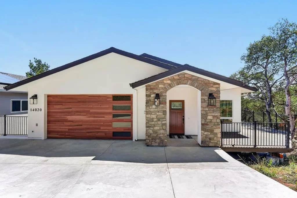 14020 Tres Ninas Court, Watsonville, CA — listing photo 1