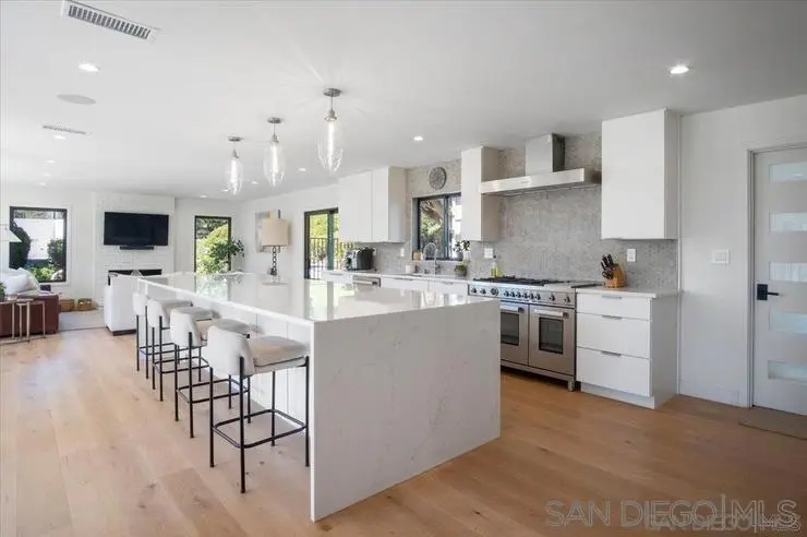 4905 EL ARCO IRIS, Rancho Santa Fe, CA — listing photo 1