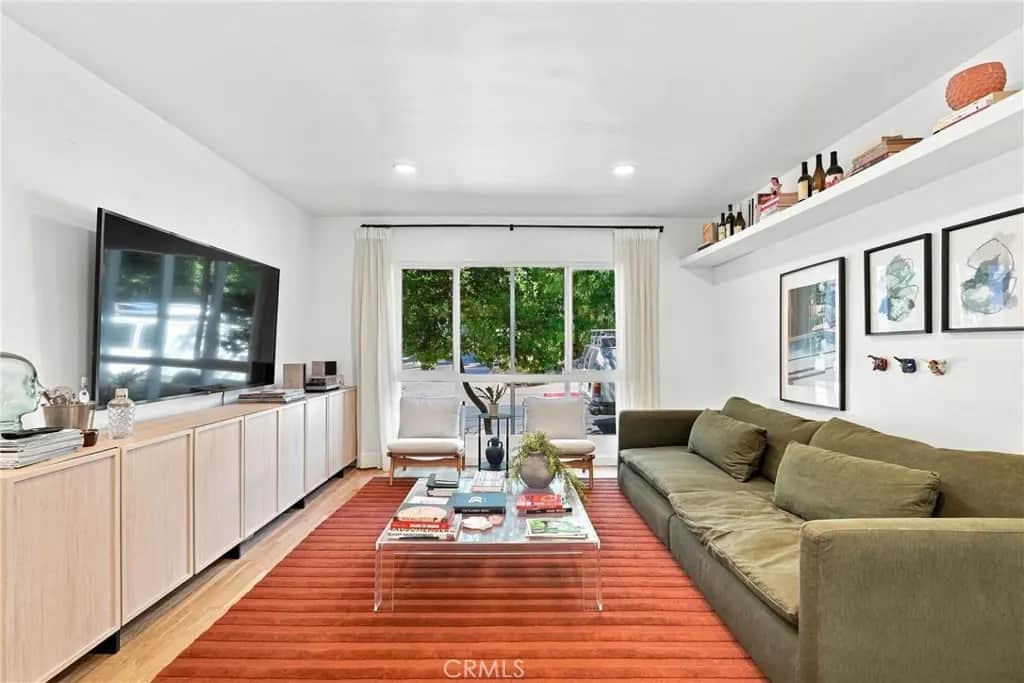6400 Primrose 21, Los Angeles, CA — listing photo 1