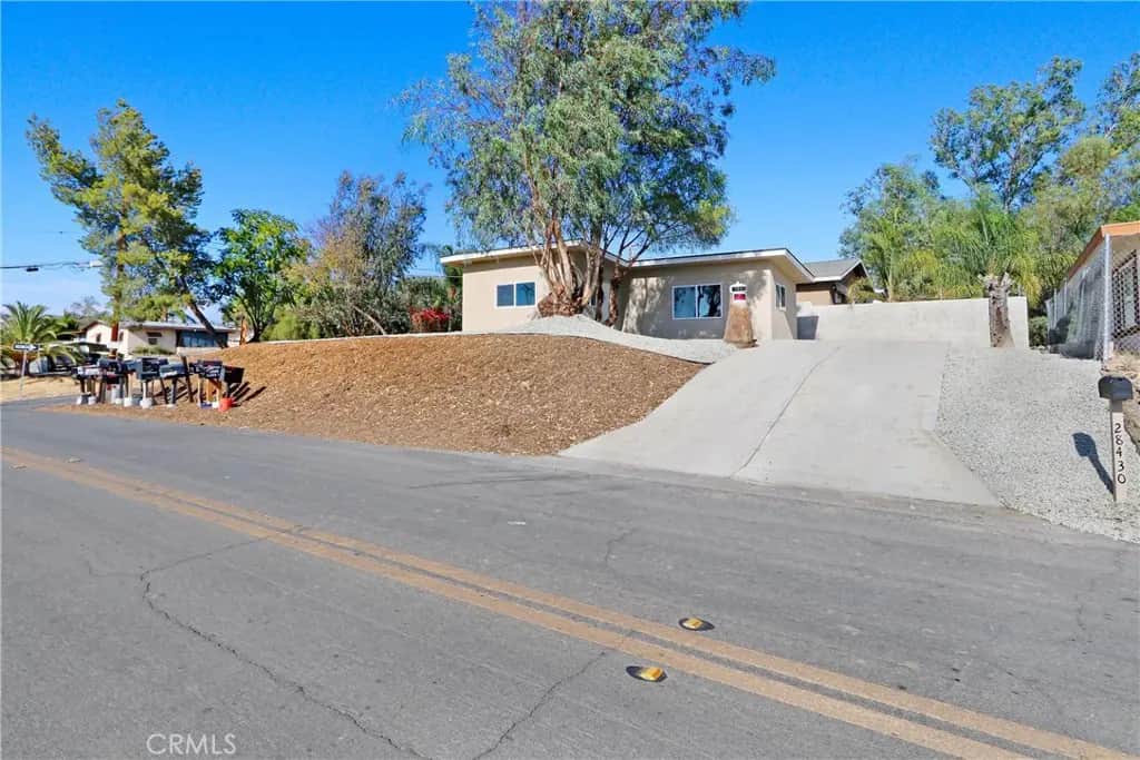 28430 Mountain View, Menifee, CA — listing photo 1