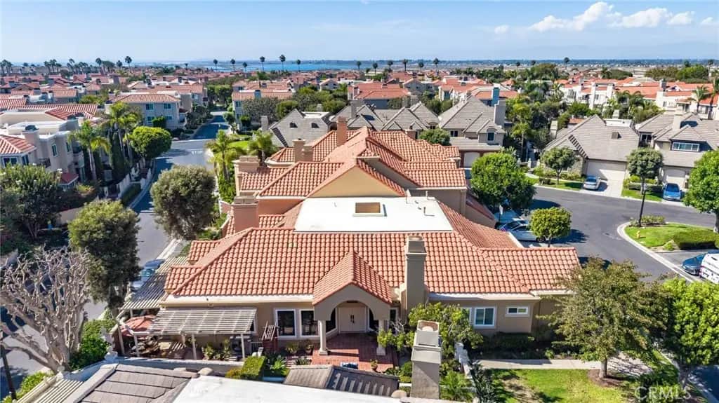 6062 Eaglecrest Drive, Huntington Beach, CA — listing photo 1