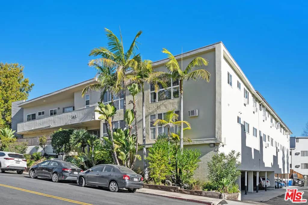 3410 Club Drive, Los Angeles, CA — listing photo 1
