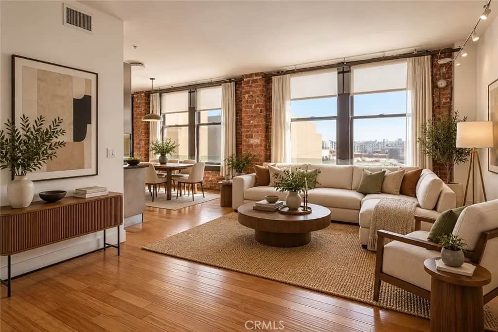 460 S Spring Unit 702, Los Angeles, CA — listing photo 1