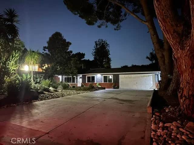 19301 Maynard Way, North Tustin, CA — listing photo 1