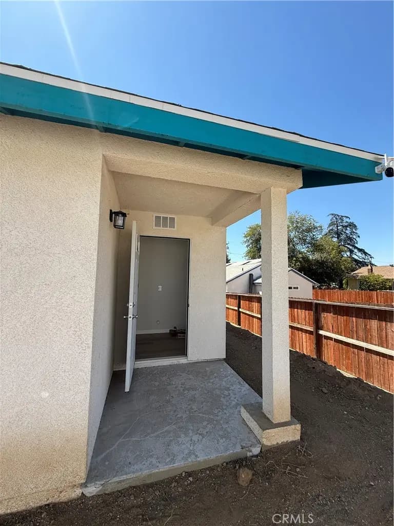 1332 Olivine Avenue, Mentone, CA — listing photo 1