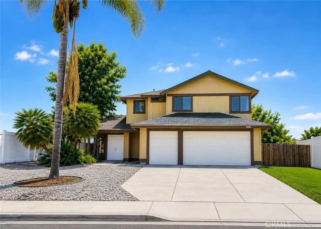 15336 Via Alicia, Moreno Valley, CA — listing photo 1