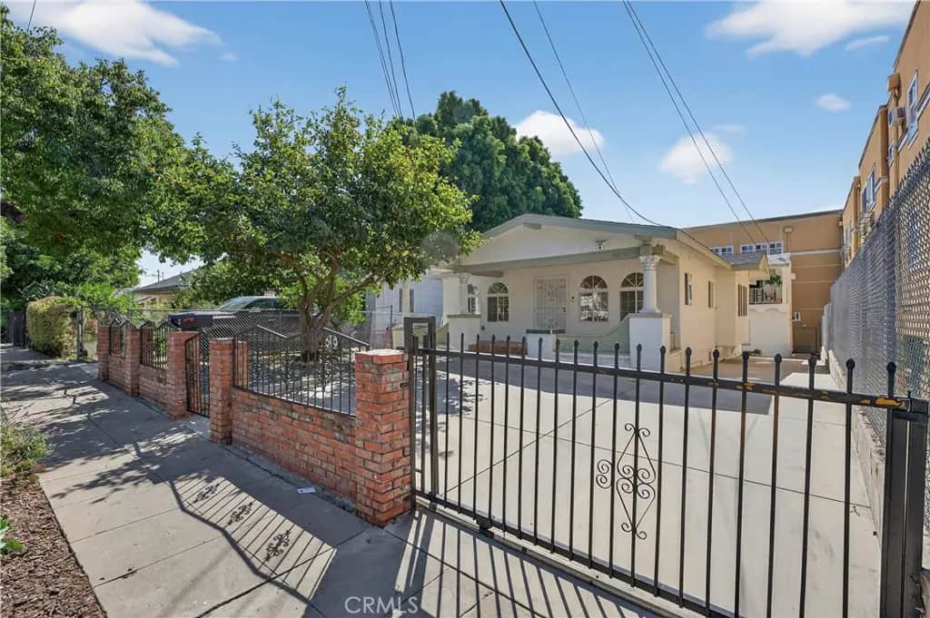 3538 London, Los Angeles, CA — listing photo 1
