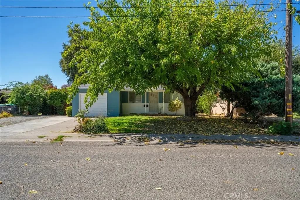 1490 Orange Street, Red Bluff, CA — listing photo 1