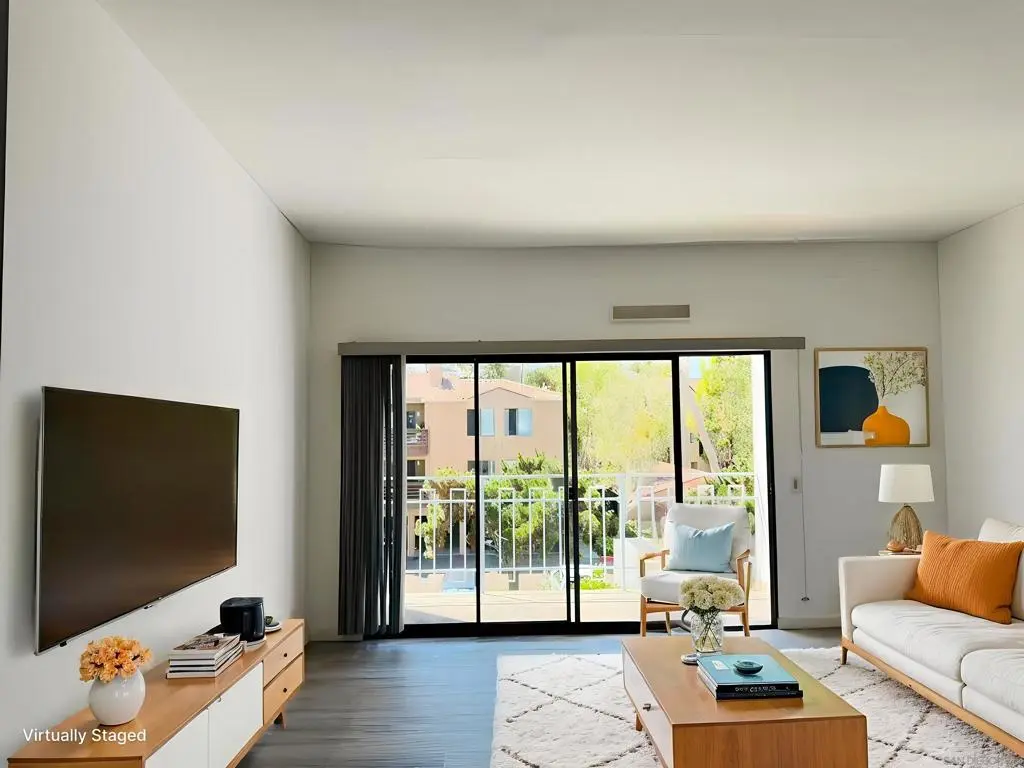 8320 Regents Road 2P, San Diego, CA — listing photo 1
