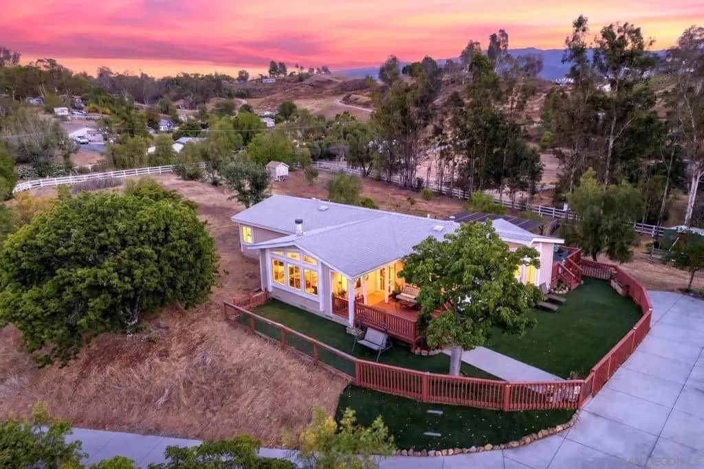 35205 Calle Nopal, Temecula, CA — listing photo 1