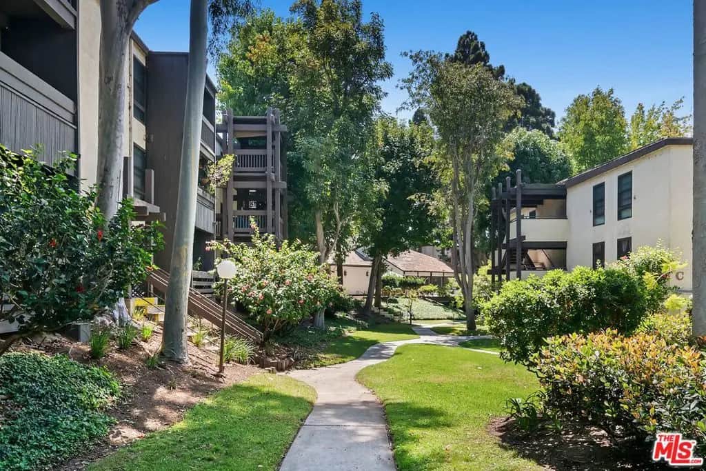 7742 Redlands Street D1046, Los Angeles, CA — listing photo 1