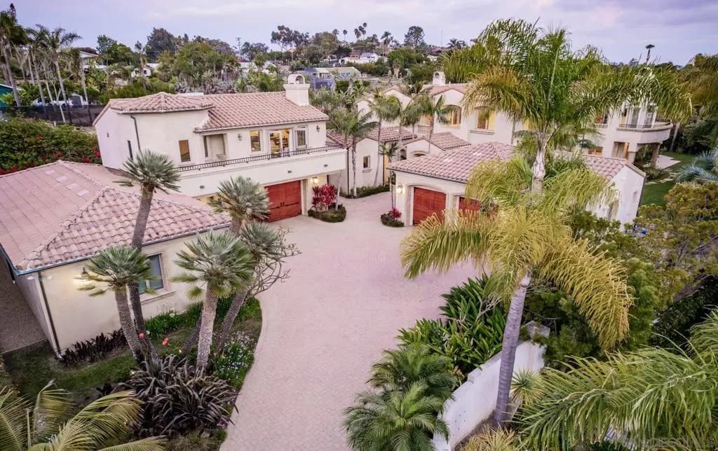 1299 Urania Ave, Encinitas, CA — listing photo 1