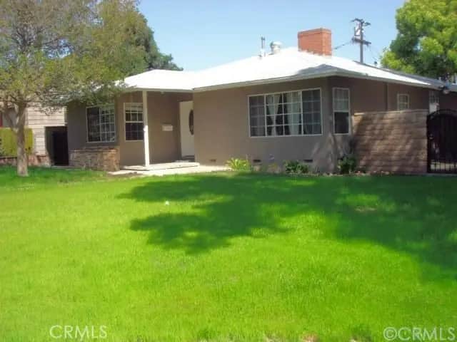 2020 Nichols, Pomona, CA — listing photo 1