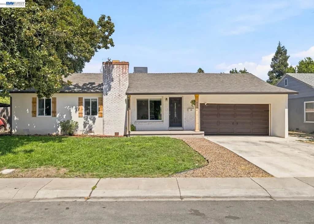 2351 W Euclid Ave, Stockton, CA — listing photo 1