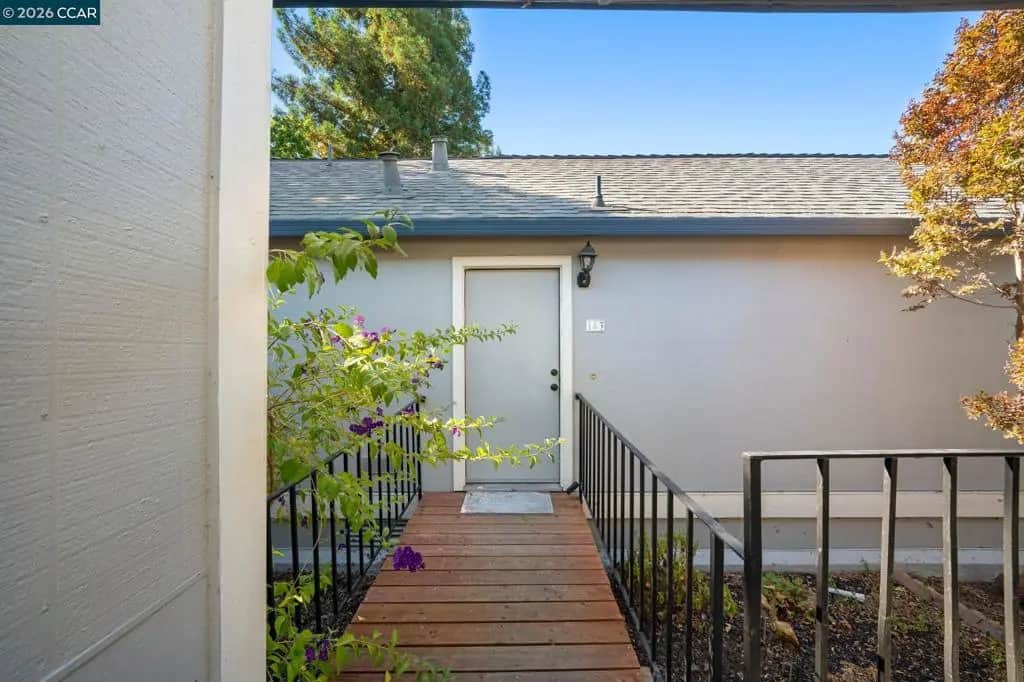 163 Holiday Hills Dr, Martinez, CA — listing photo 1