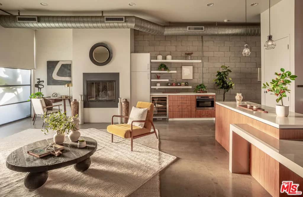 1534 17th Street 105, Santa Monica, CA — listing photo 1