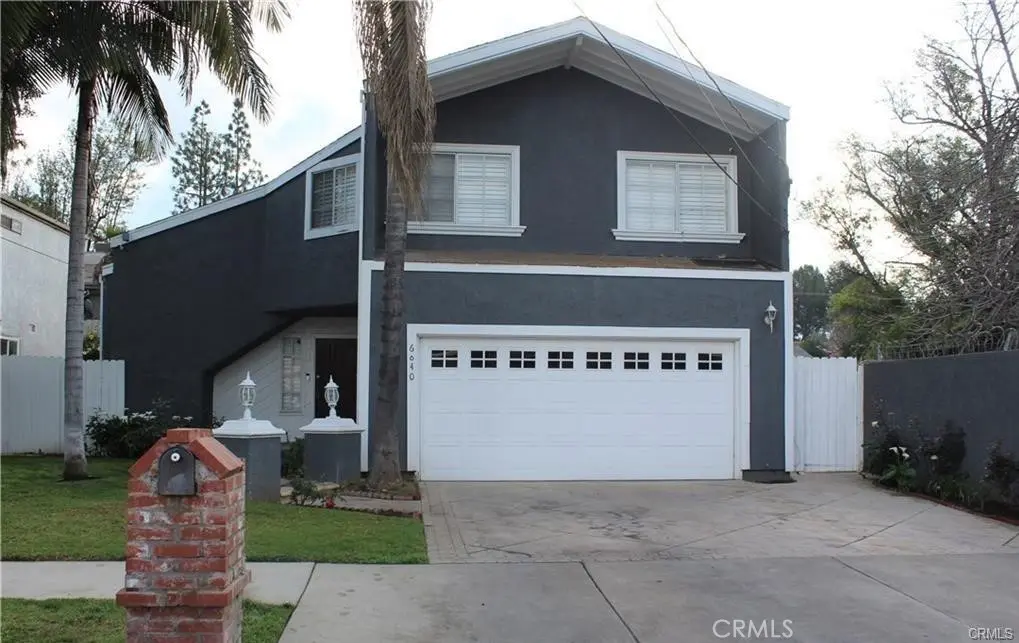 6840 Whitman, Lake Balboa, CA — listing photo 1