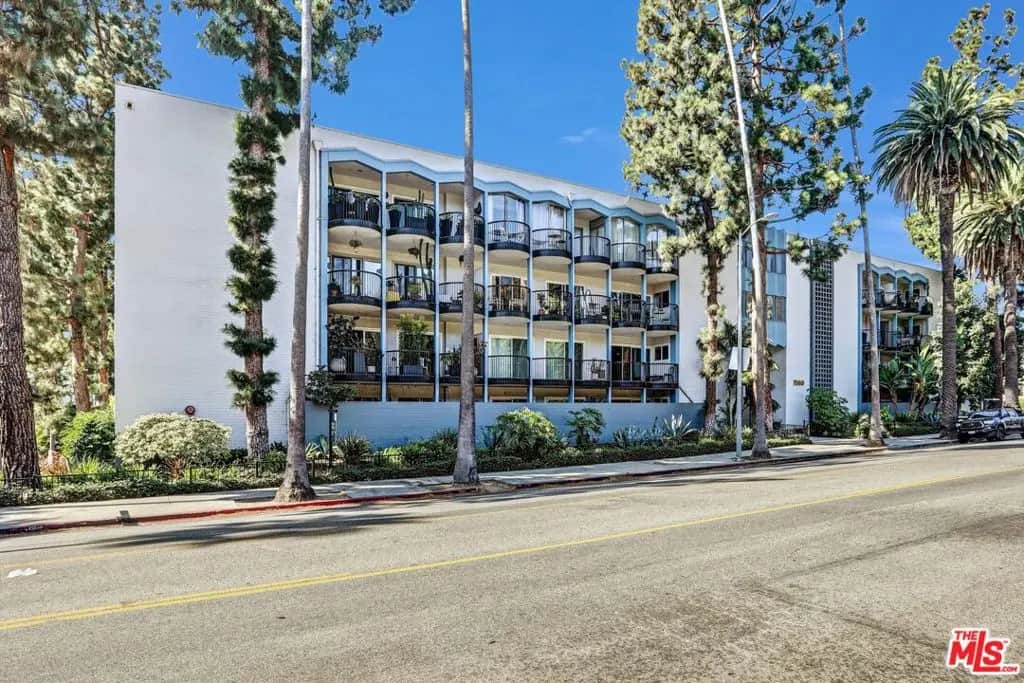 7560 Hollywood Boulevard 303, Los Angeles, CA — listing photo 1