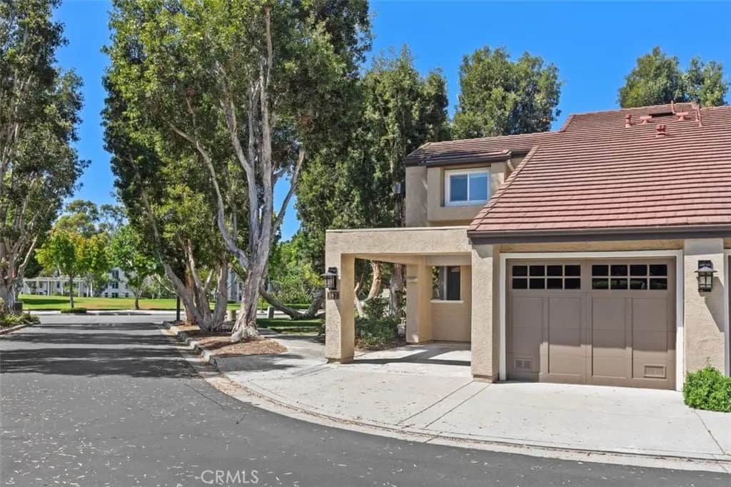 142 Stanford Court 71, Irvine, CA — listing photo 1