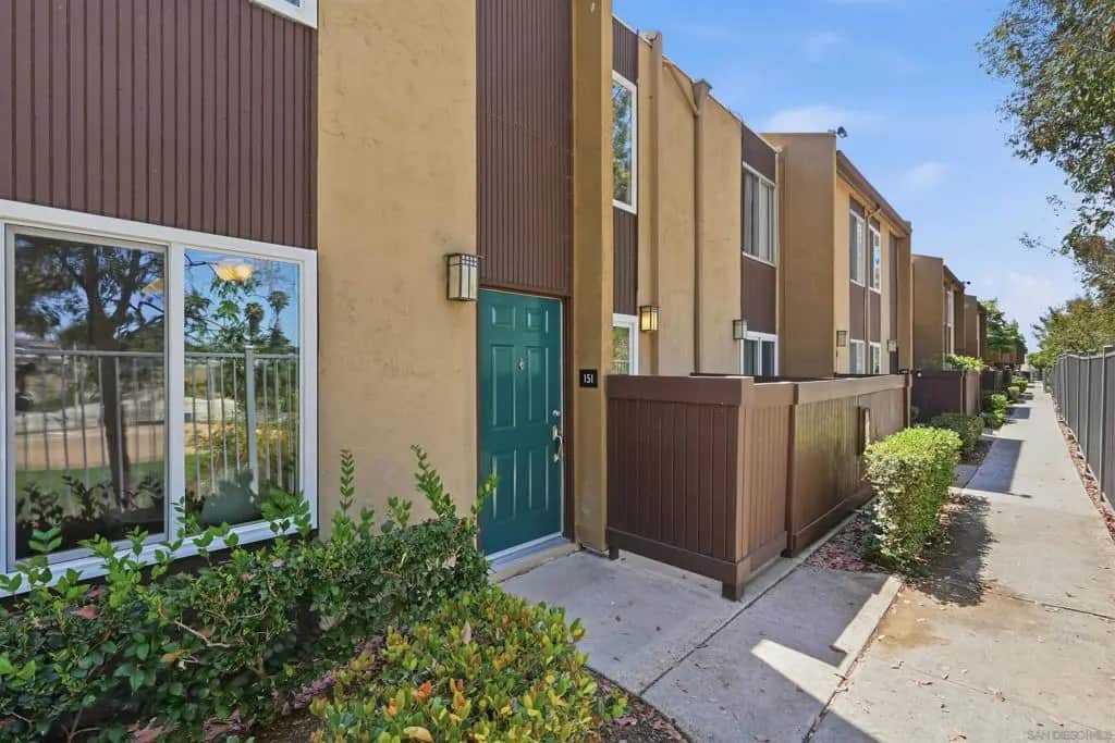 3454 Castle Glen Dr 151, San Diego, CA — listing photo 1
