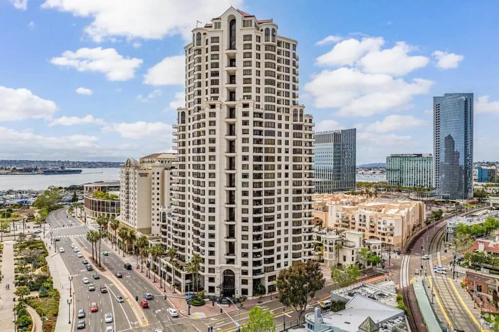 700 W Harbor Dr. 1502, San Diego, CA — listing photo 1