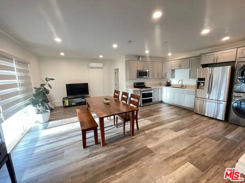 Address available on request, La Crescenta, CA — listing photo 1
