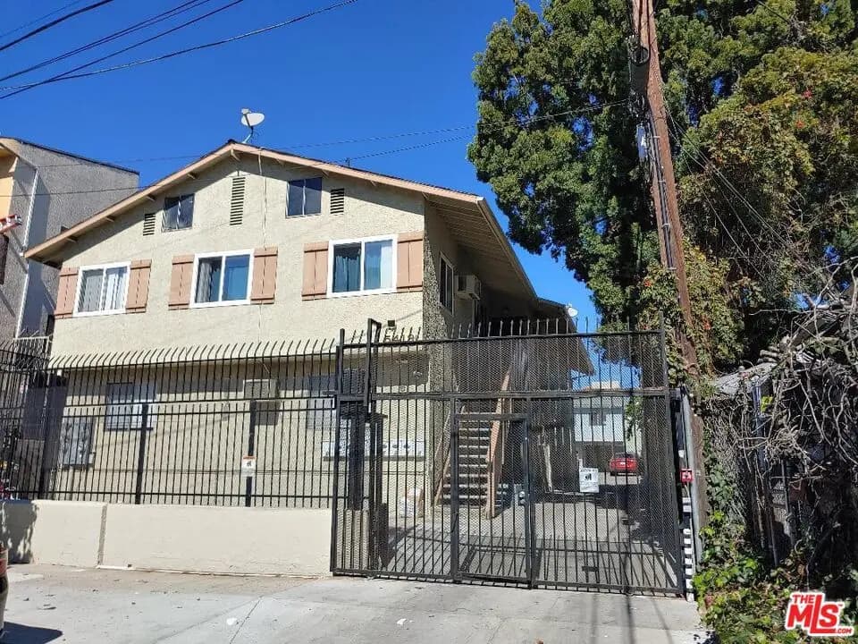 5419 Harold Way 7, Los Angeles, CA — listing photo 1