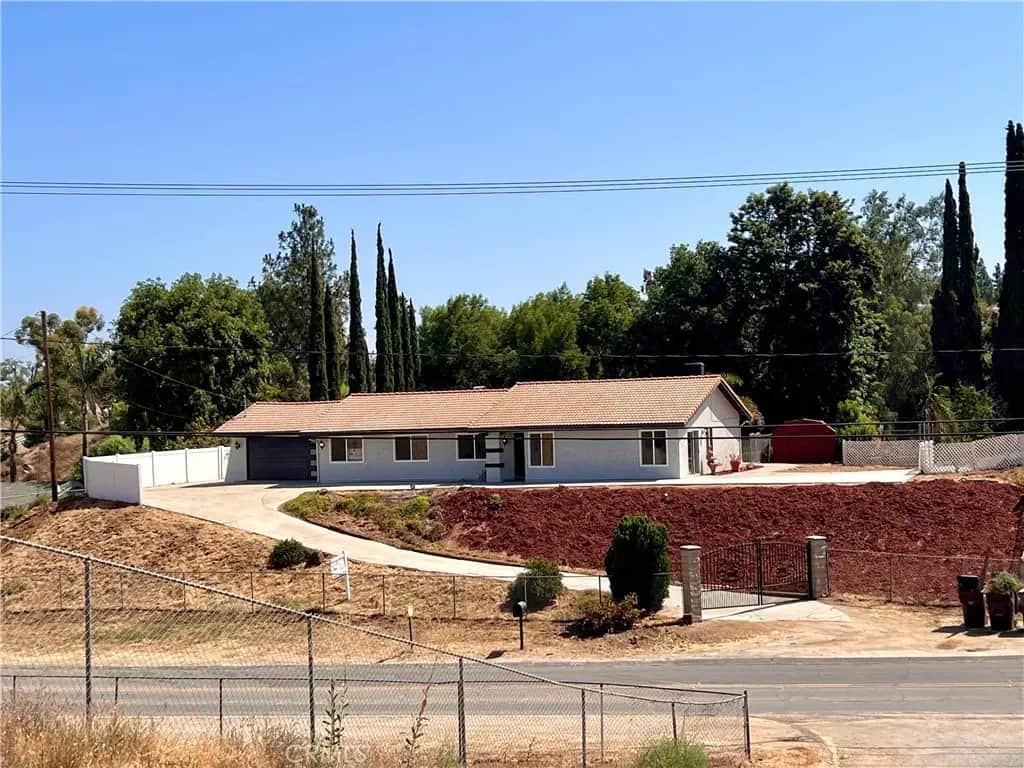 15290 golden star Avenue, Riverside, CA — listing photo 1